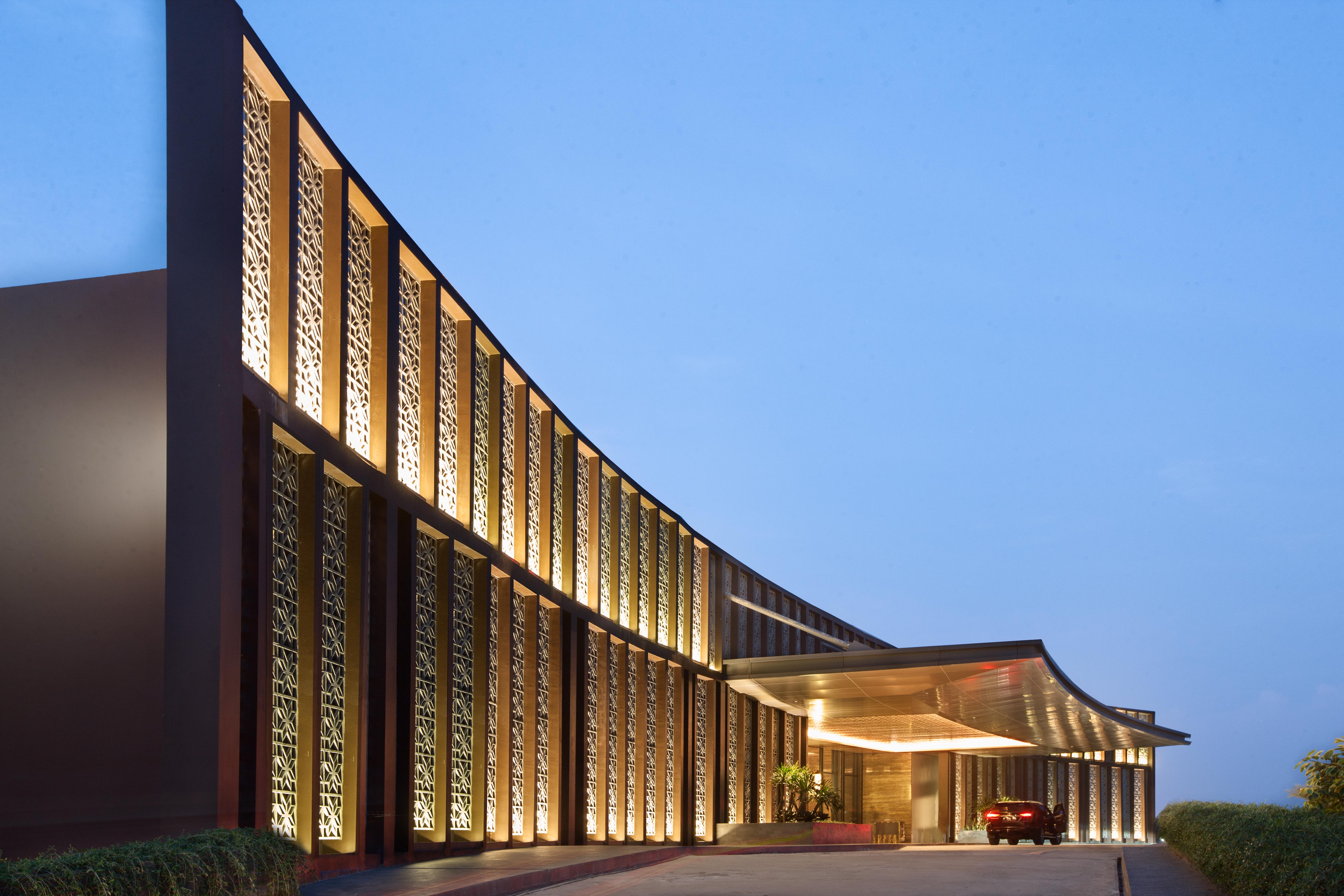 Hotel Santika Premiere Bandara Palembang Exterior photo